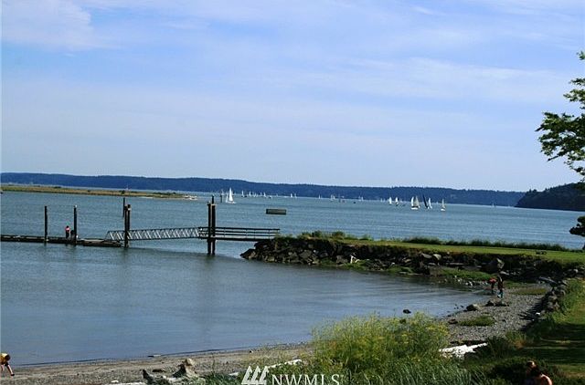 1st image of 886 SE Bayshore Drive #A201