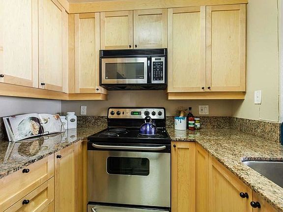 2nd image of 8889 Caminito Plaza Centro #7201
