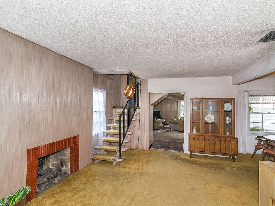 1st image of 1118 N Catalina St