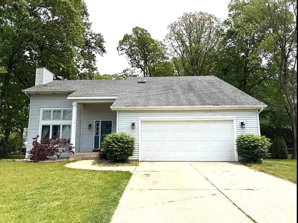 51880 James Lawrence Pkwy, Granger, IN 46530