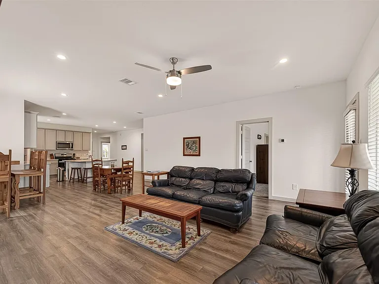 1119 Kinder Sky Ln — Photo 8