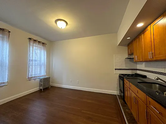 Rented by Oxford Property Group | media 3