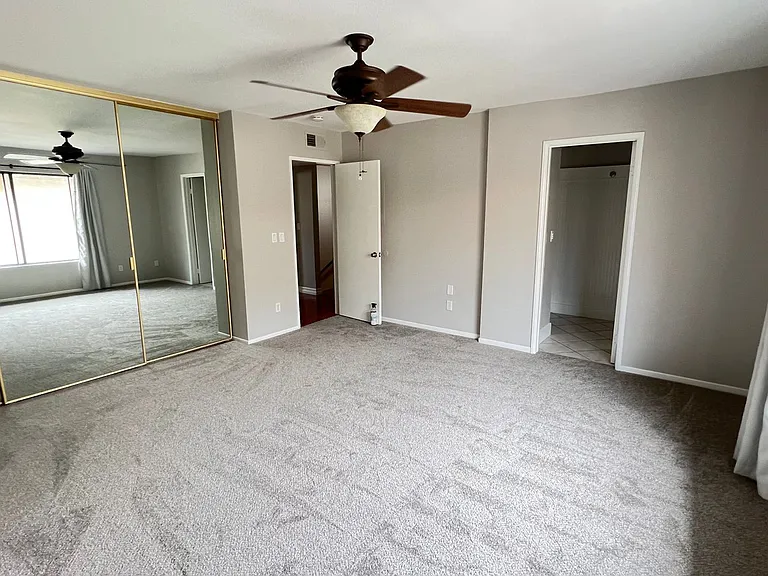400 S Flower St #135 — Photo 17