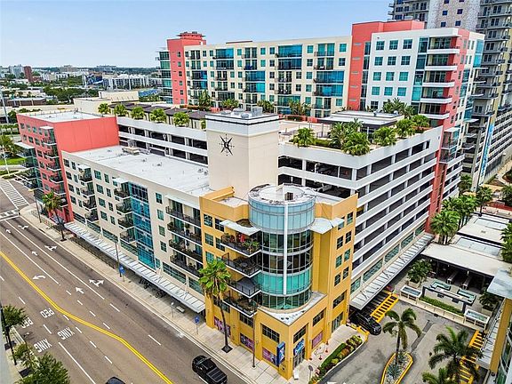 3rd image of 1120 E KENNEDY BOULEVARD #1030