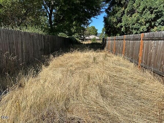 4th image of 0 Elliott Ave