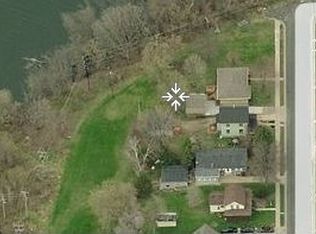 1225 1st St, Hudson, WI 54016