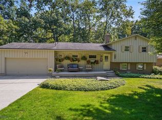 532 Alandale Dr, Tallmadge, OH