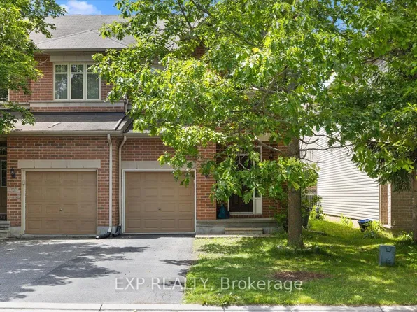 222 Badgeley Ave, Ottawa, ON K2T 0A4