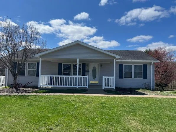 575 N Highland Ave, Oakdale, PA 15071