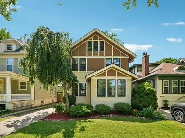 1650 College AVENUE, Racine, WI 53403