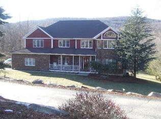 7 Miller Rd, Putnam Valley, NY 10579