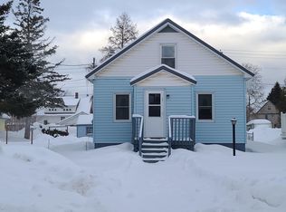 919 Johnston St, Sault Sainte Marie, MI 49783