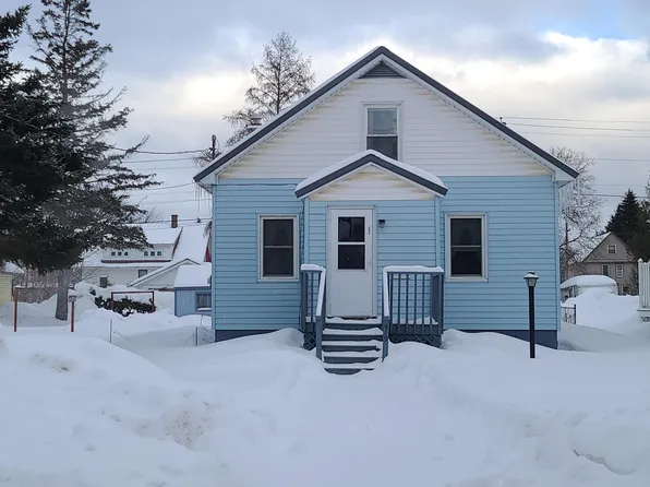 919 Johnston St, Sault Sainte Marie, MI 49783
