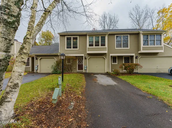 8 Cromwell Drive, Clifton Park, NY 12065