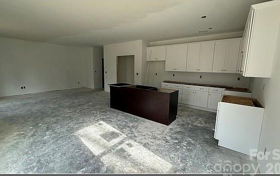 3rd image of 9472 Caddell Rd