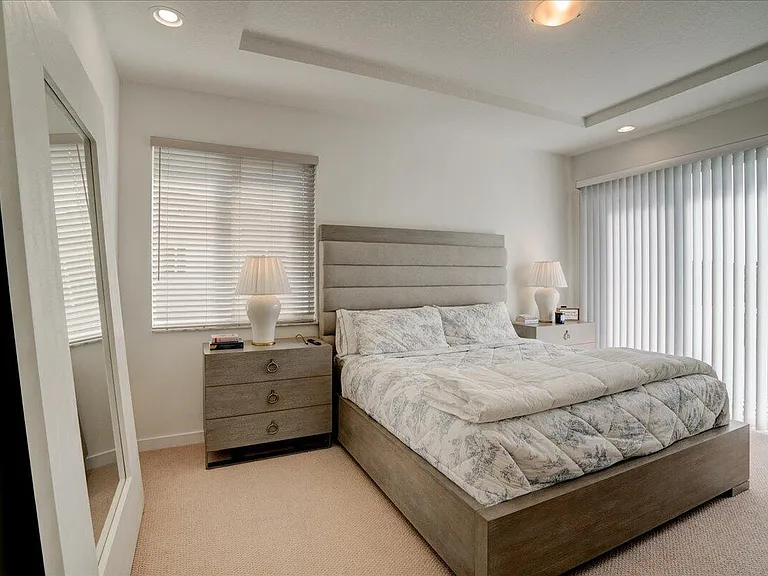 1451 Pioneer Way — Photo 32