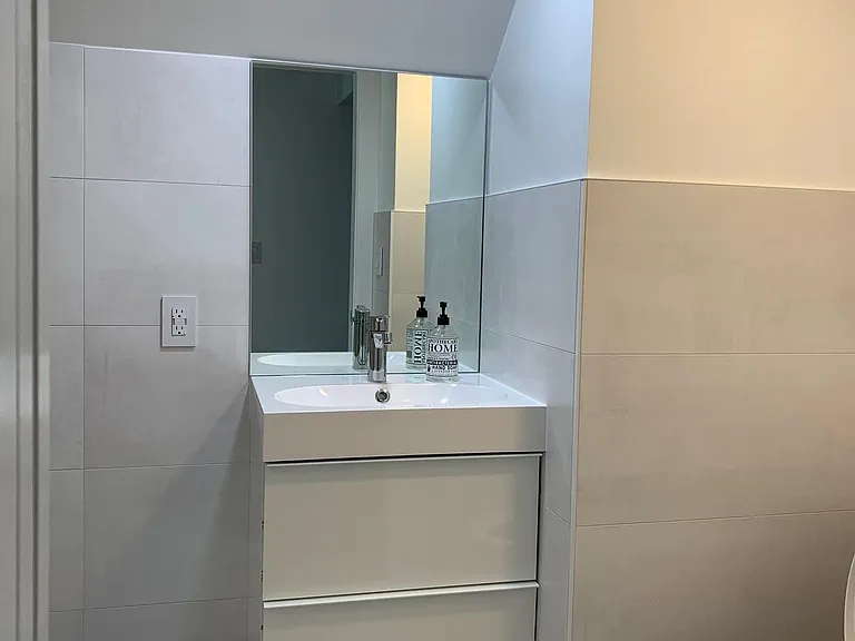 FULL BATHROOM WITH SHOWER
