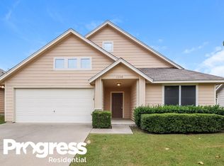 2208 Arrowhead Dr, Denton, TX 76207