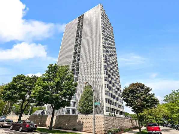 2525 South Shore DRIVE #3E, Milwaukee, WI 53207