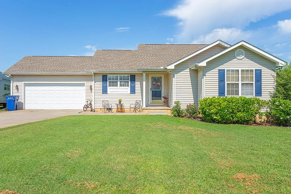 91 Brandon Ln photo 1