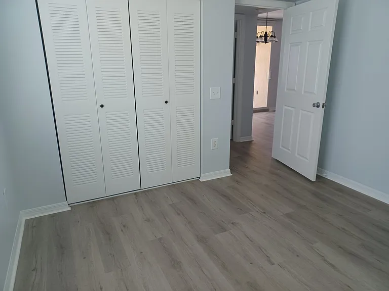 215 Villa Cir — Photo 18