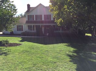 1319 Foxwood Dr, Hermitage, PA 16148
