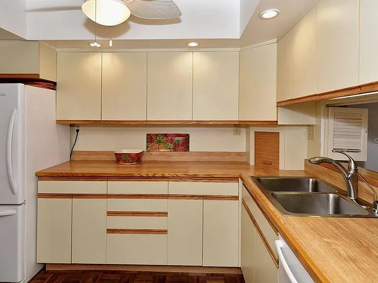 1055 W Peppertree Dr #603AA — Photo 5