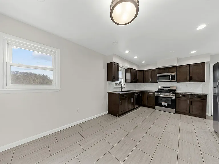 11 Sibel Ct #2 — Photo 3