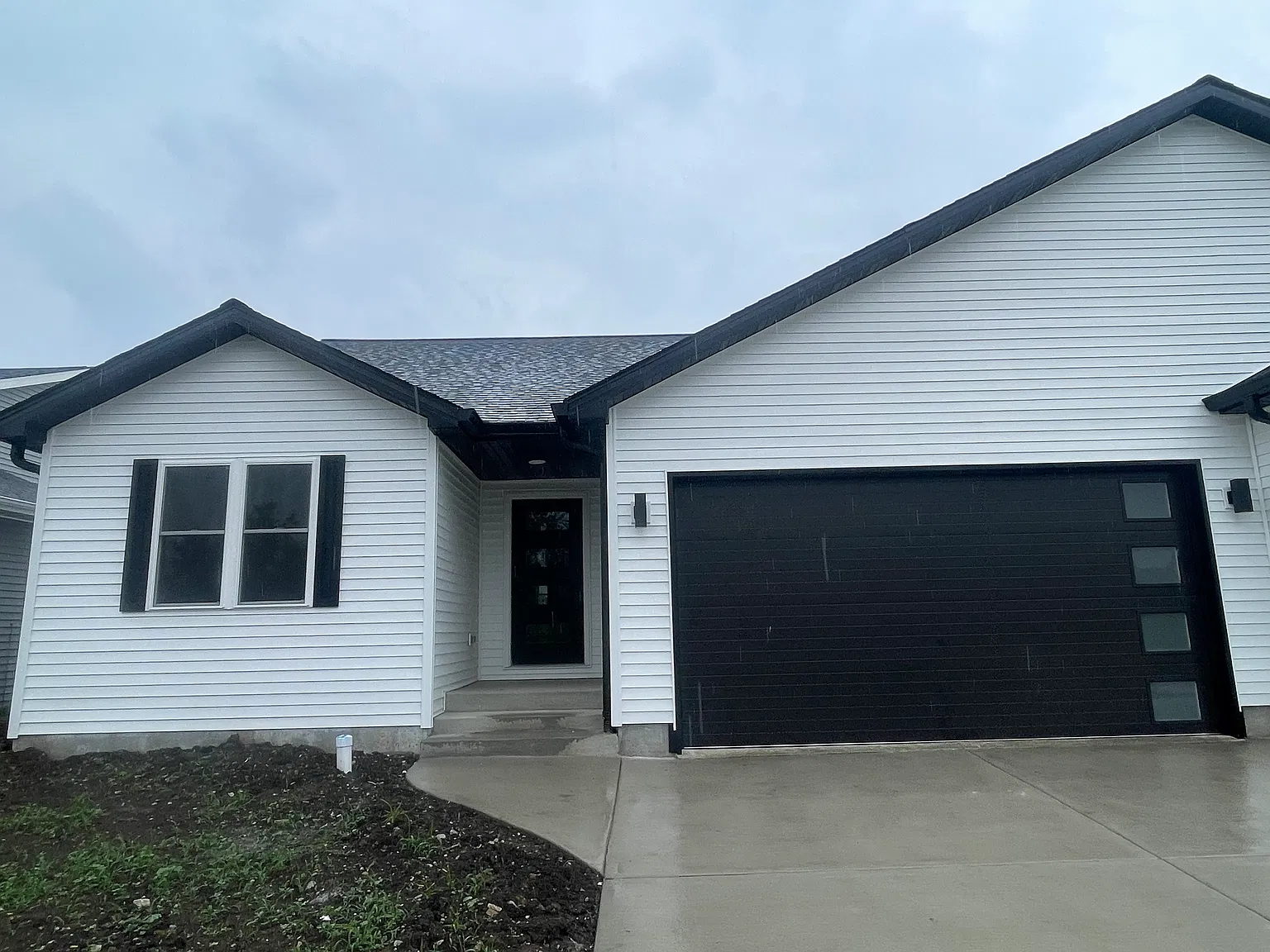 2 bed, 1700 sqft, $2,500 — Photo 2