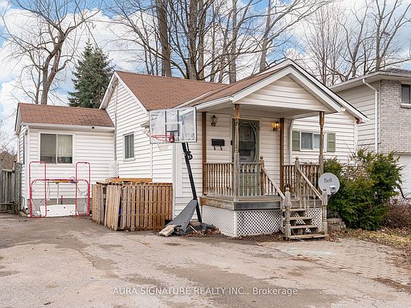 2nd image of 20 Riveredge Dr