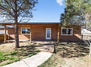 25 Las Palomas, El Prado, NM 87529
