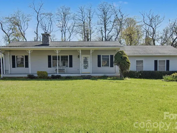 21 Sydney Ln, Asheville, NC 28806