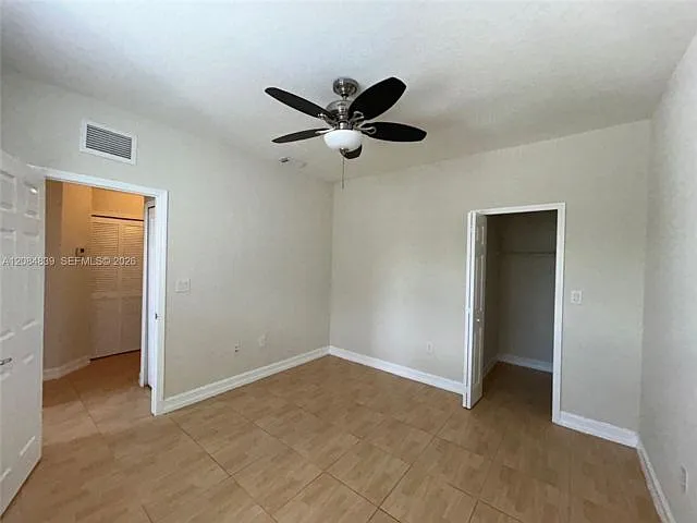 3 bed, 2.5 bath, $3,450 — Photo 3