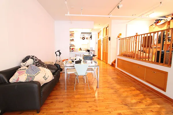 Rented by True Lofts New York LLC | media 30