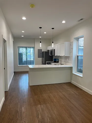 2802 W Warren Blvd #2 Photo 1