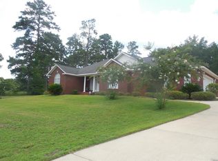 179 Shadow Woods Ln, Ozark, AL 36360