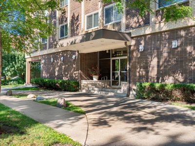 222 N Grove Ave APT 3A, Oak Park, IL, 60302