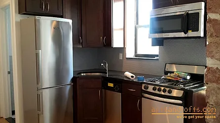 Rented by aptsandlofts.com