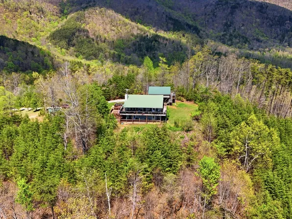 378 Matadore Vis, Sautee Nacoochee, GA 30571