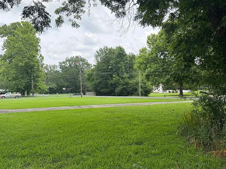 6428 Bain Blvd — Photo 31