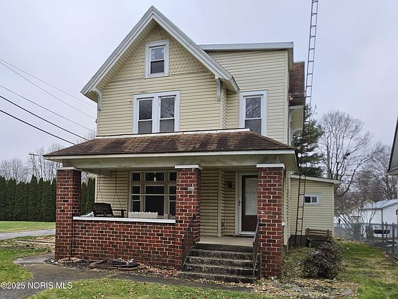 3rd image of 430 S Sandusky Ave