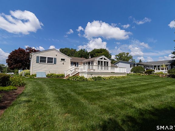 3rd image of 39 Candlewood Road