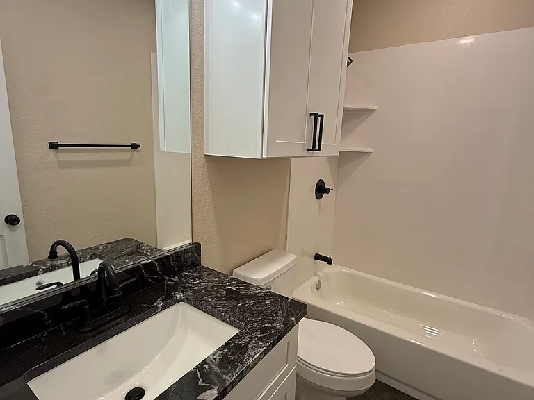 703 Sugar Mill Ct #703 — Photo 8
