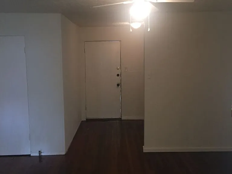 410 Enid St #900 — Photo 3