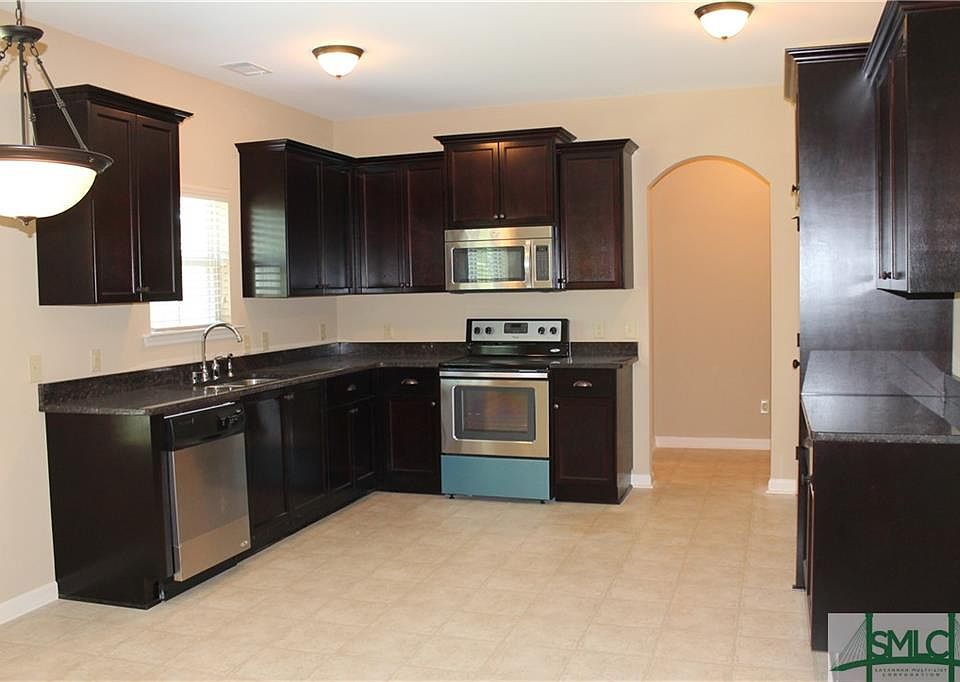 2nd image of 130 Green Paddock Cir