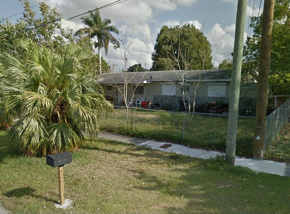 1st image of 301 NW 3rd St