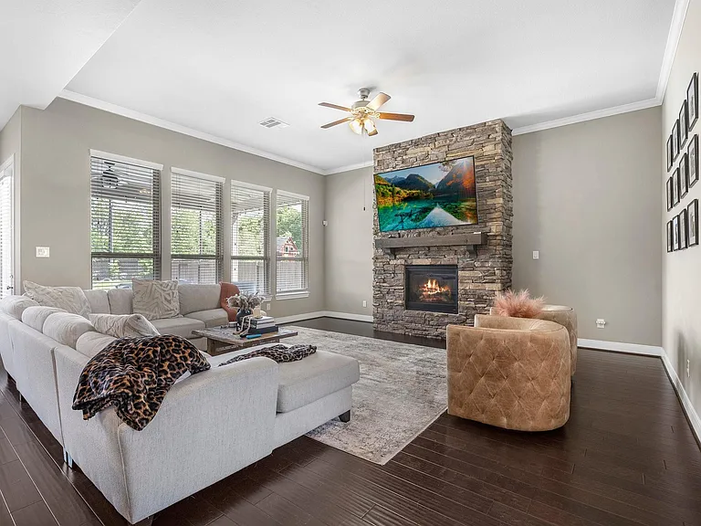 24910 Meadowthorn Crest Ln — Photo 17