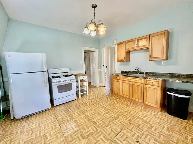 107 Otis St #3 — Photo 10