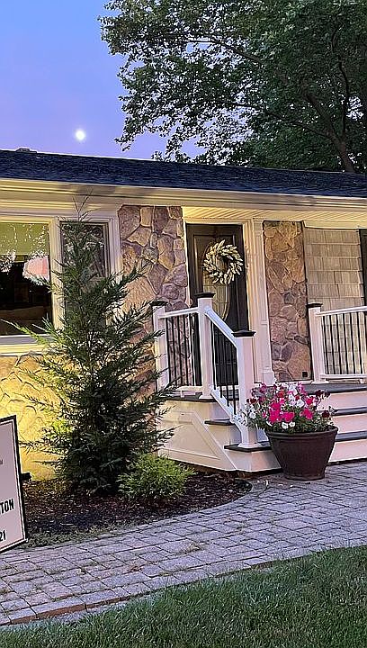 2nd image of 240 Rolling Knolls Way