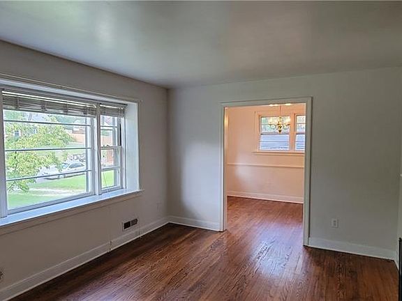 3rd image of 8713 Weldon Dr